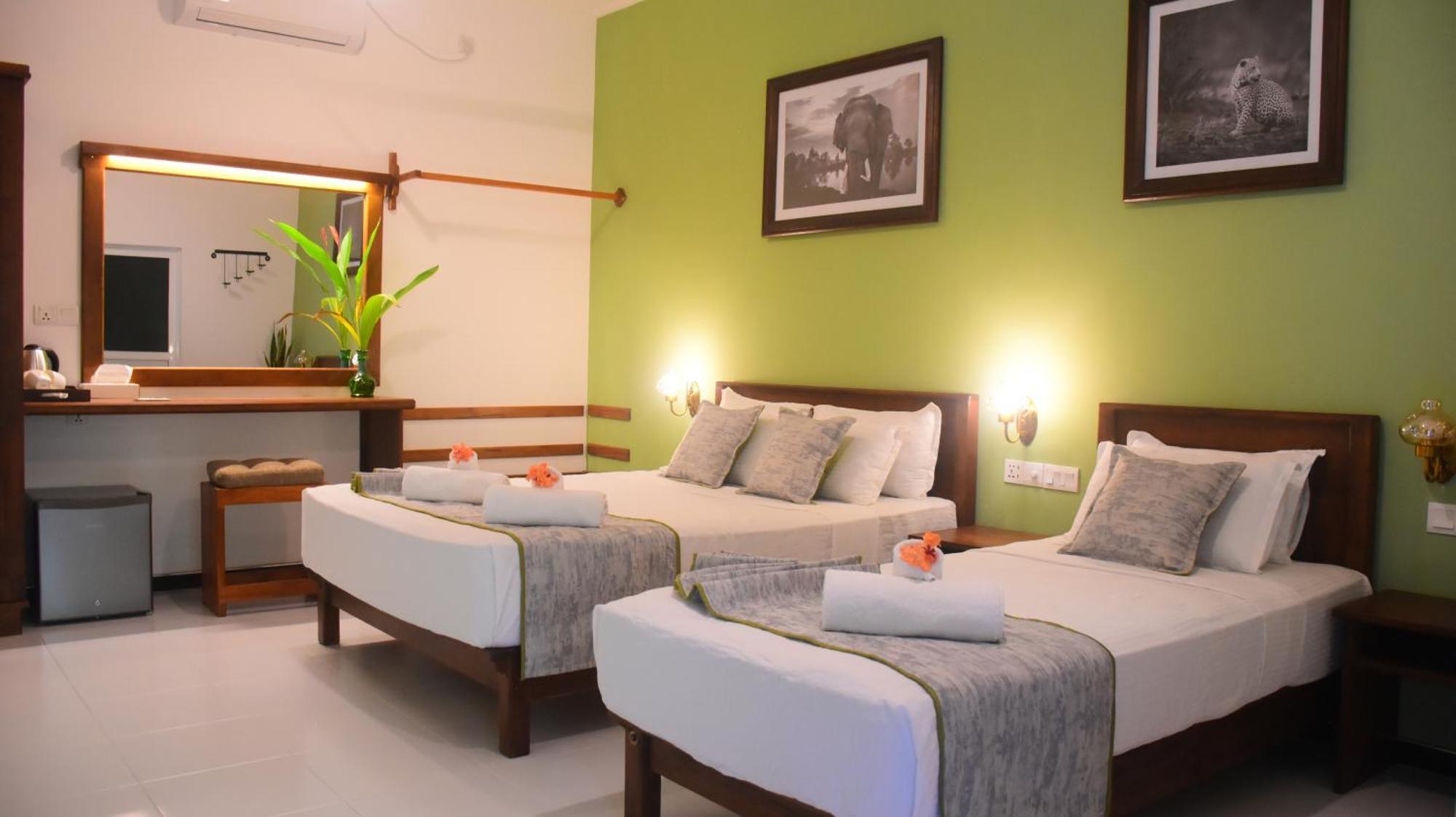 Leel'S Safari Cottage Udawalawe Bagian luar foto