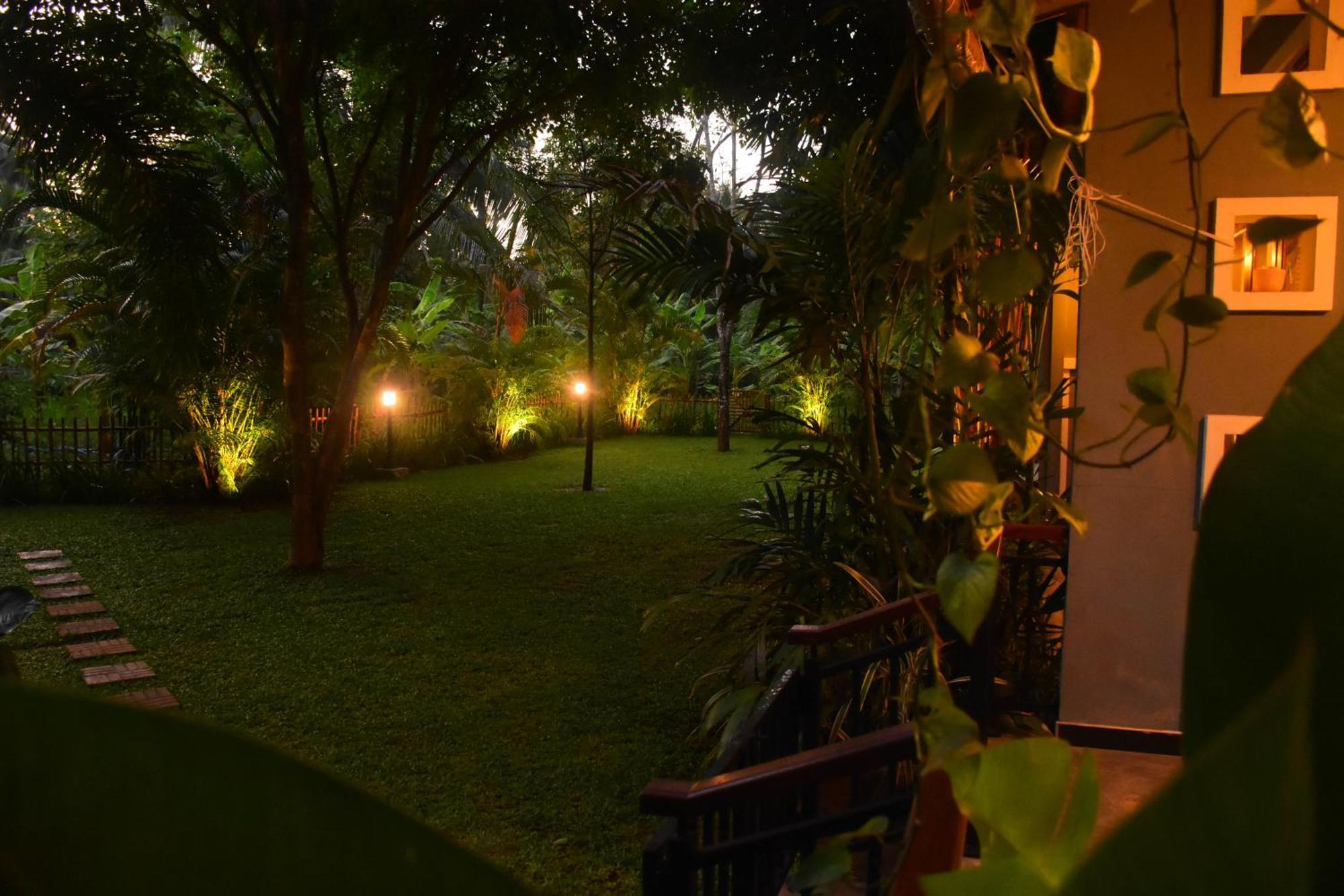 Leel'S Safari Cottage Udawalawe Bagian luar foto